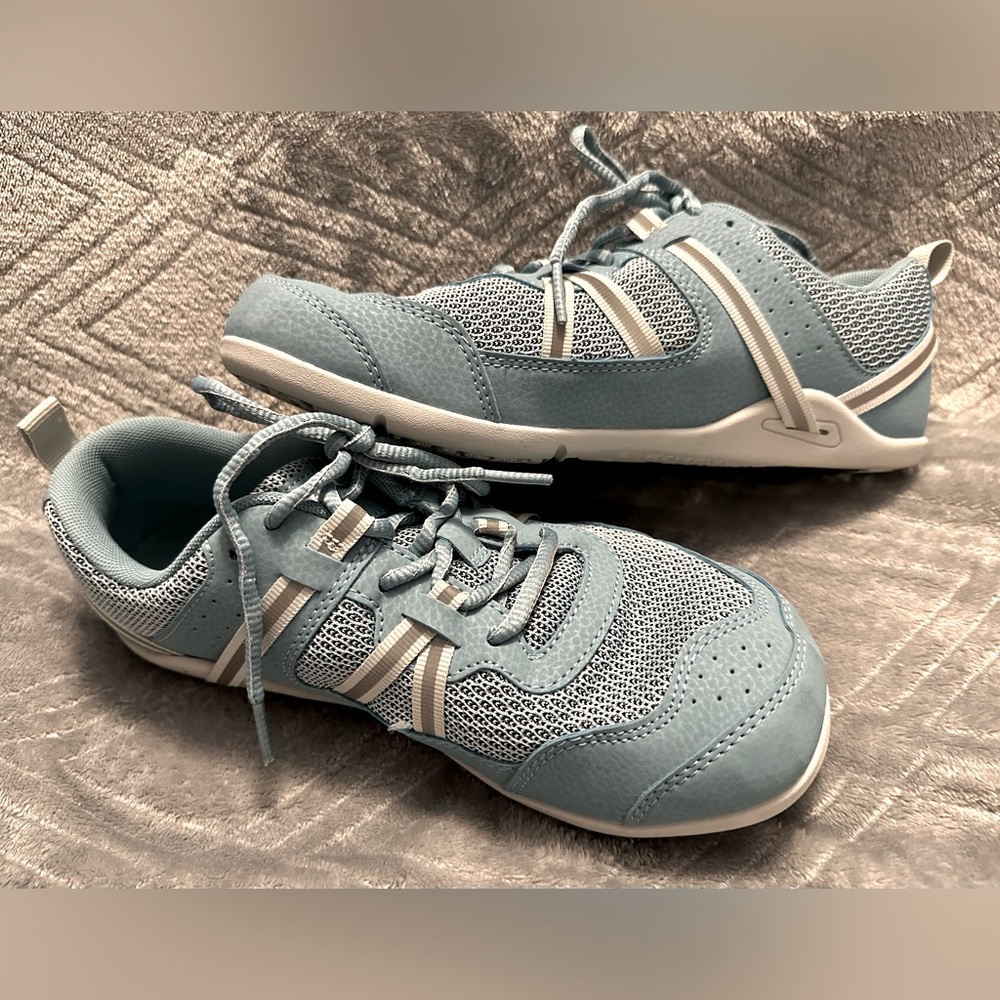 Xero Women’s Prio Neo + Performance Sneakers. Size 9. Excellent Condition.